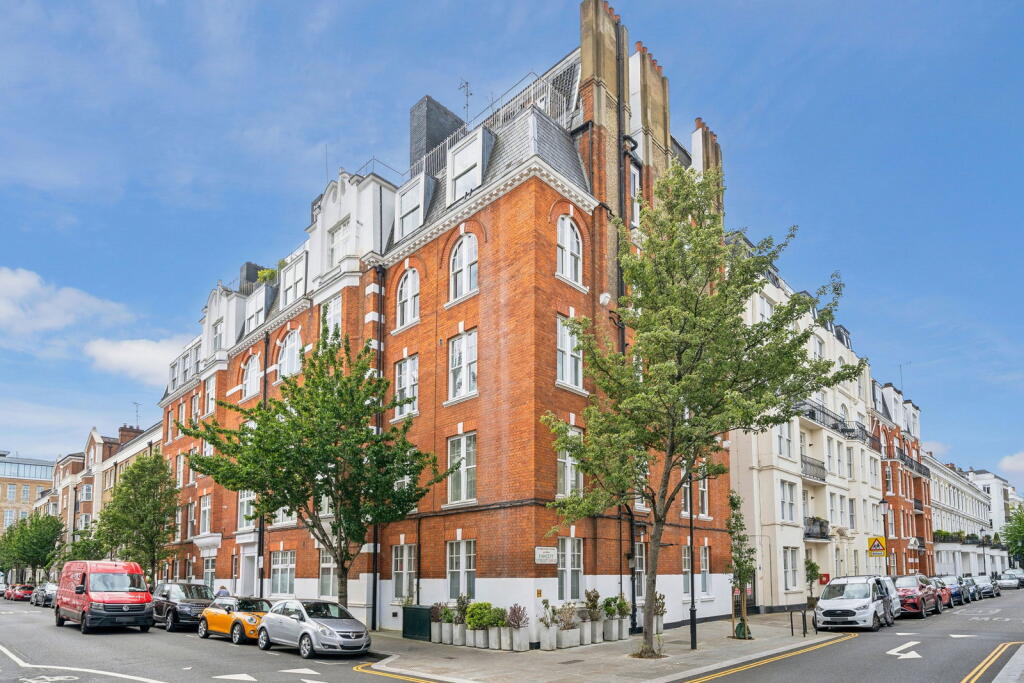 Main image of property: Hollywood Court, Chelsea, SW10 9HR