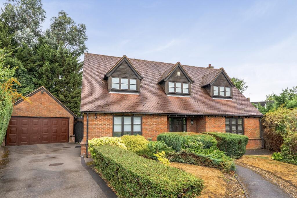 Main image of property: Ducks Hill Road, Northwood, HA6