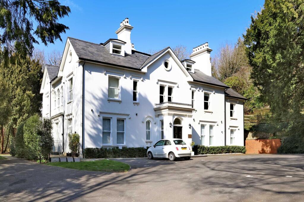 Main image of property: Flat 5, Loudwater, High Wycombe, HP10