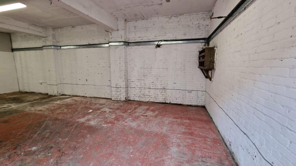 Main image of property: Commercial unit, New Street, Manchester