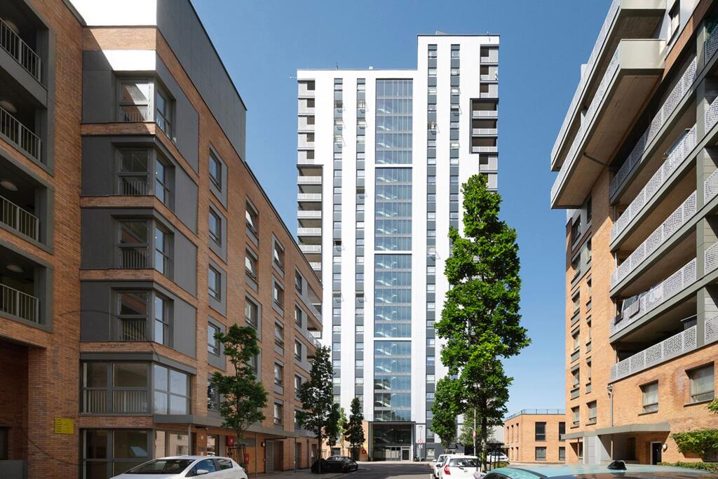 Main image of property: Cannon Road, London, N17