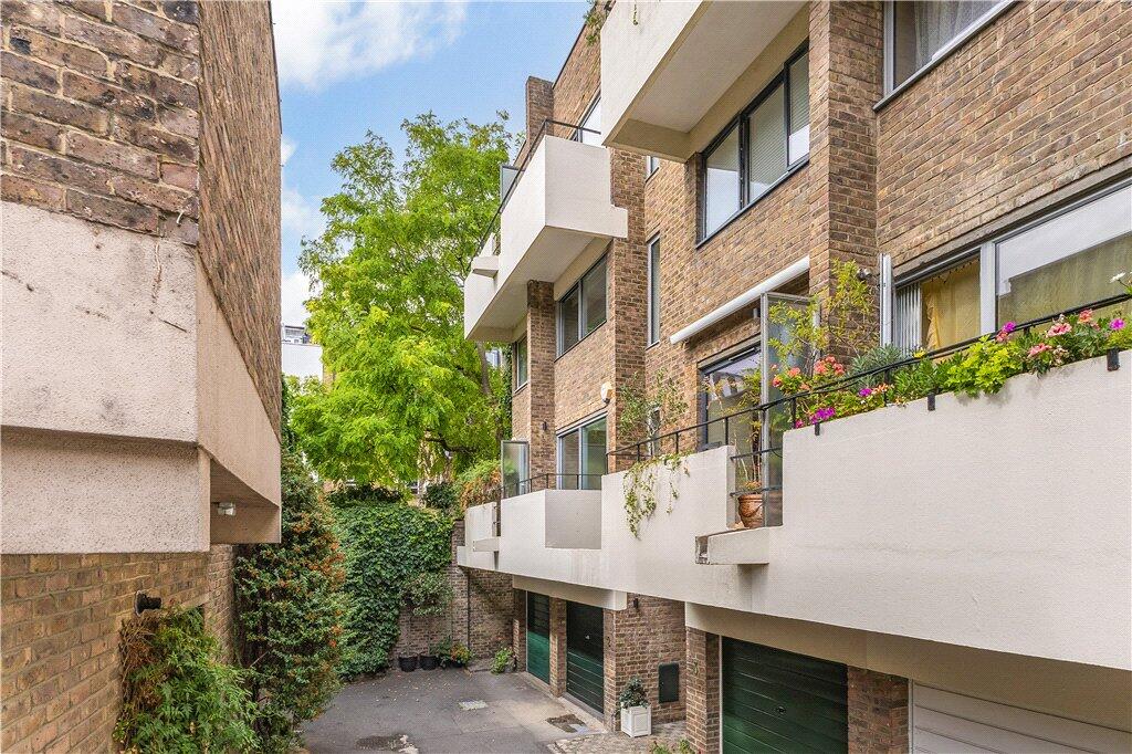 Main image of property: Shaftesbury Mews, London