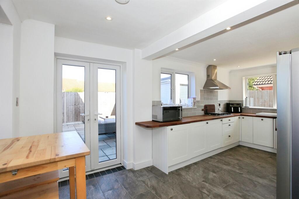 Main image of property: Park Road, Deeping St. James, Peterborough