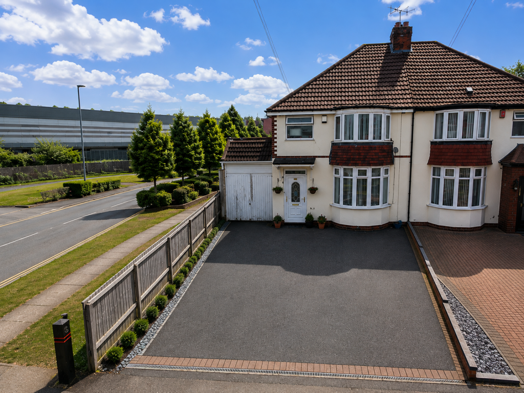 Main image of property: Haslucks Green Road, Shirley, Solihull