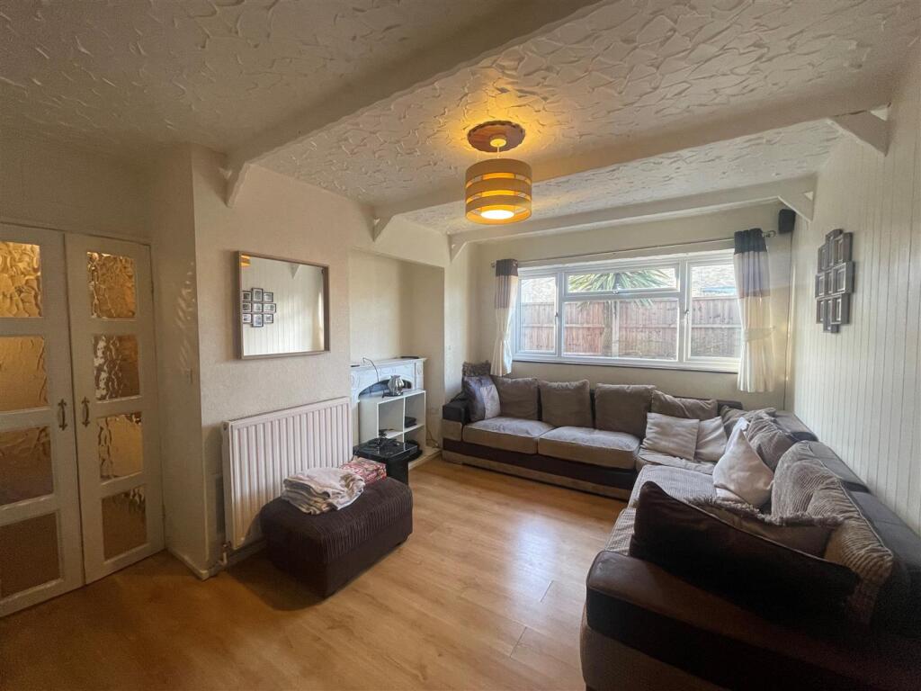 Main image of property: Pendine Close, Corringham, Stanford-Le-Hope, SS17