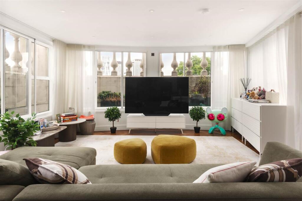Main image of property: Aria House, WC2N