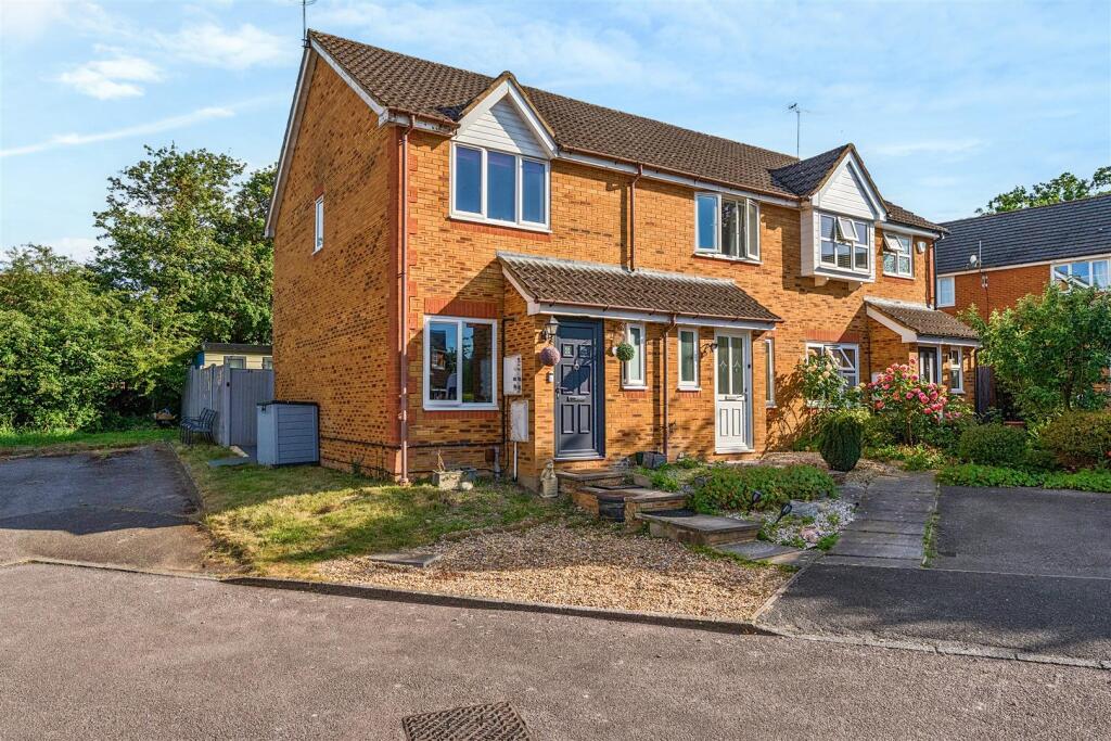 Main image of property: Dunford Place, Binfield, Bracknell