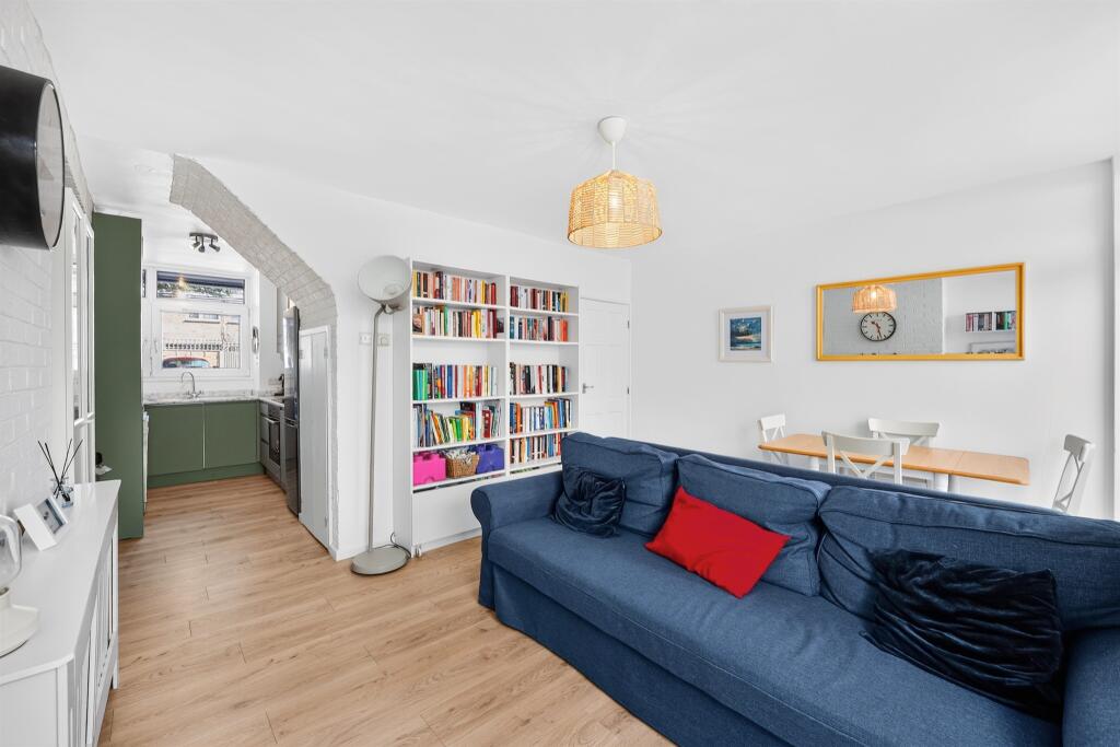 Main image of property: Limpsfield Avenue, London