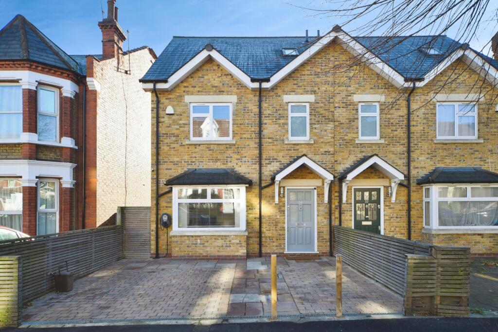 Main image of property: The Limes Avenue, London, N11