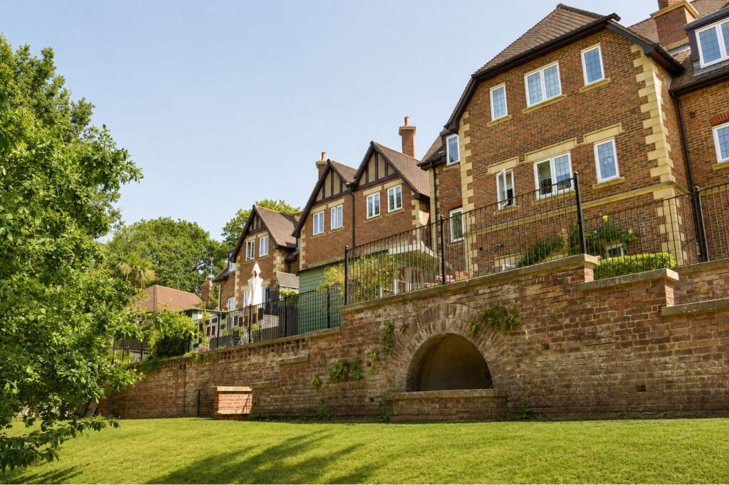 Main image of property: Caenshill House, Chaucer Avenue, Weybridge, KT13