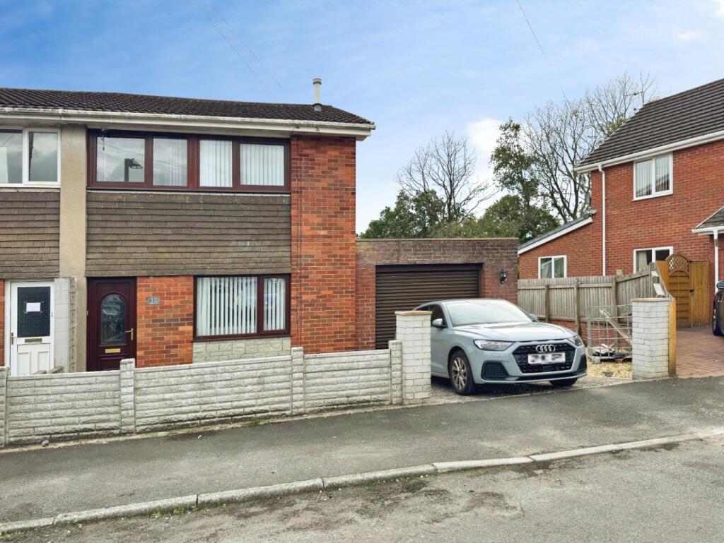 Main image of property: Heol Y Twyn, Pontlliw, Swansea, West Glamorgan, SA4 9EU