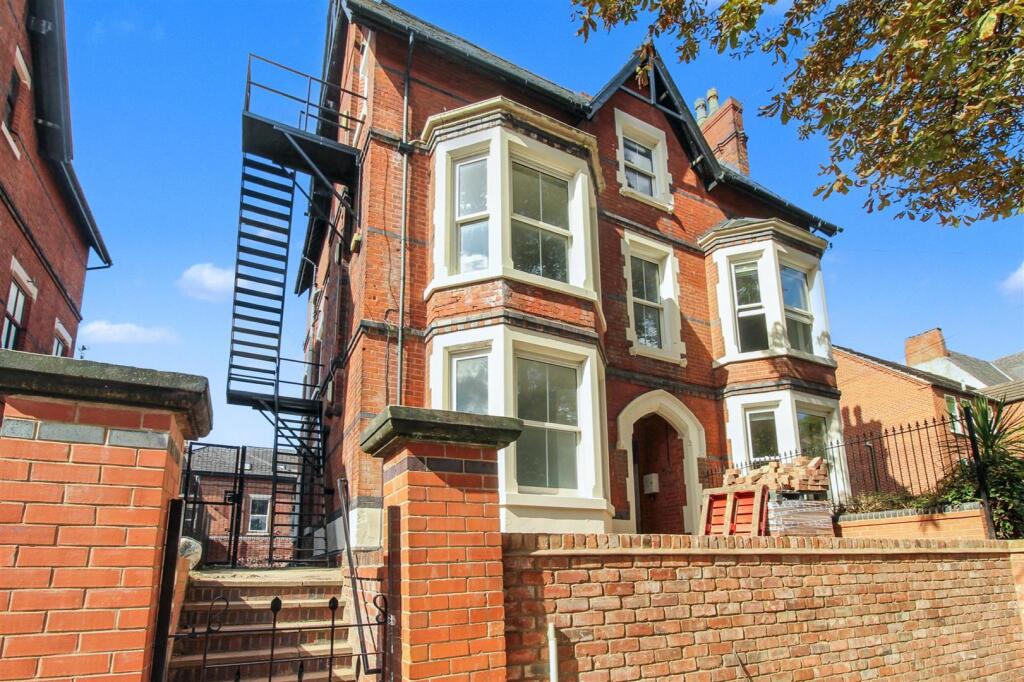 Main image of property: Flat 2, Forest Road West, Nottingham, NG7 4EQ