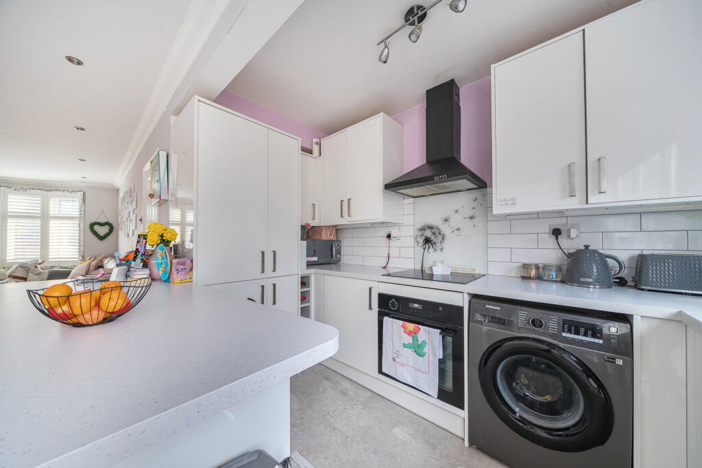 Main image of property: Collindale Avenue, Erith