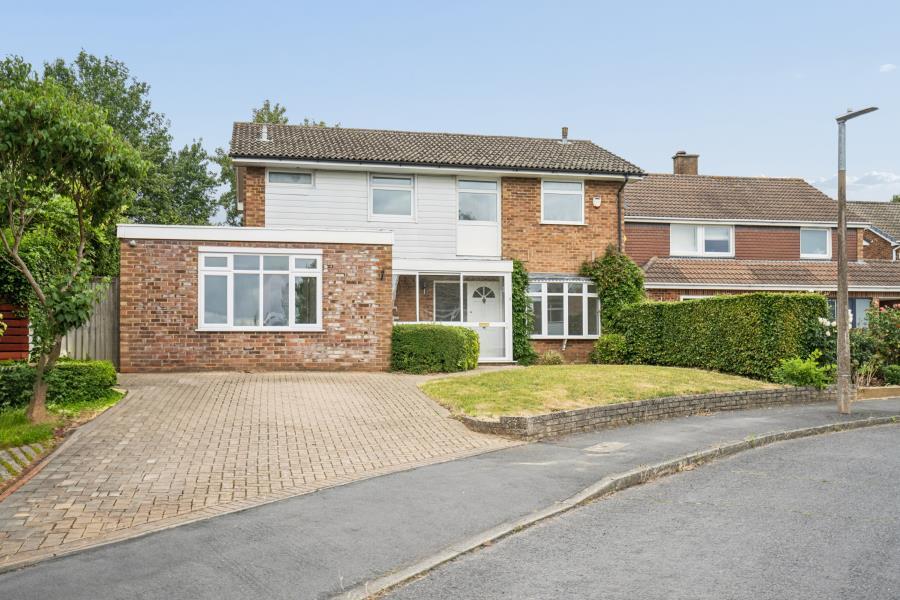 Main image of property: Arnett Close, Rickmansworth