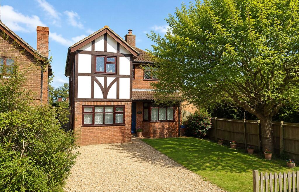 Main image of property: Victoria Road, Hayling Island, Hampshire, PO11