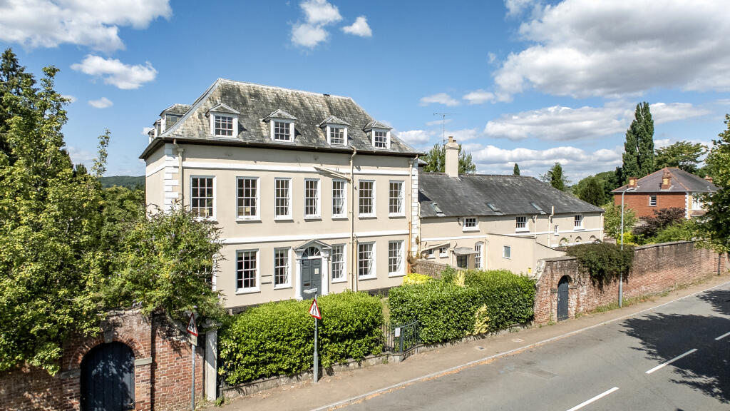 Main image of property: Chapel House, The Parade, Monmouth, Monmouthshire