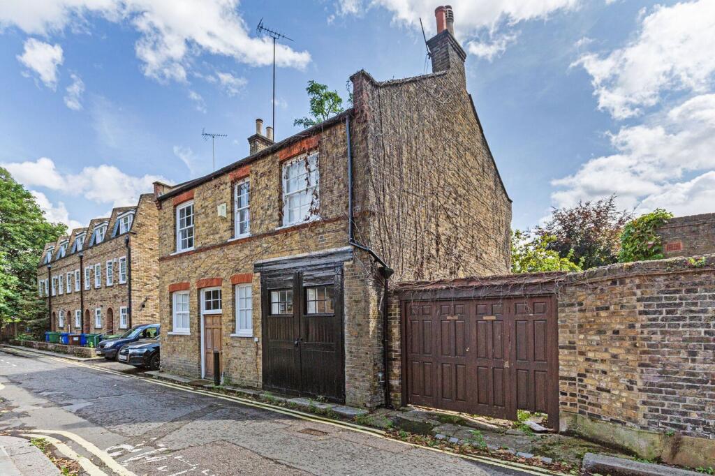Main image of property: Graces Mews, Camberwell, London, SE5