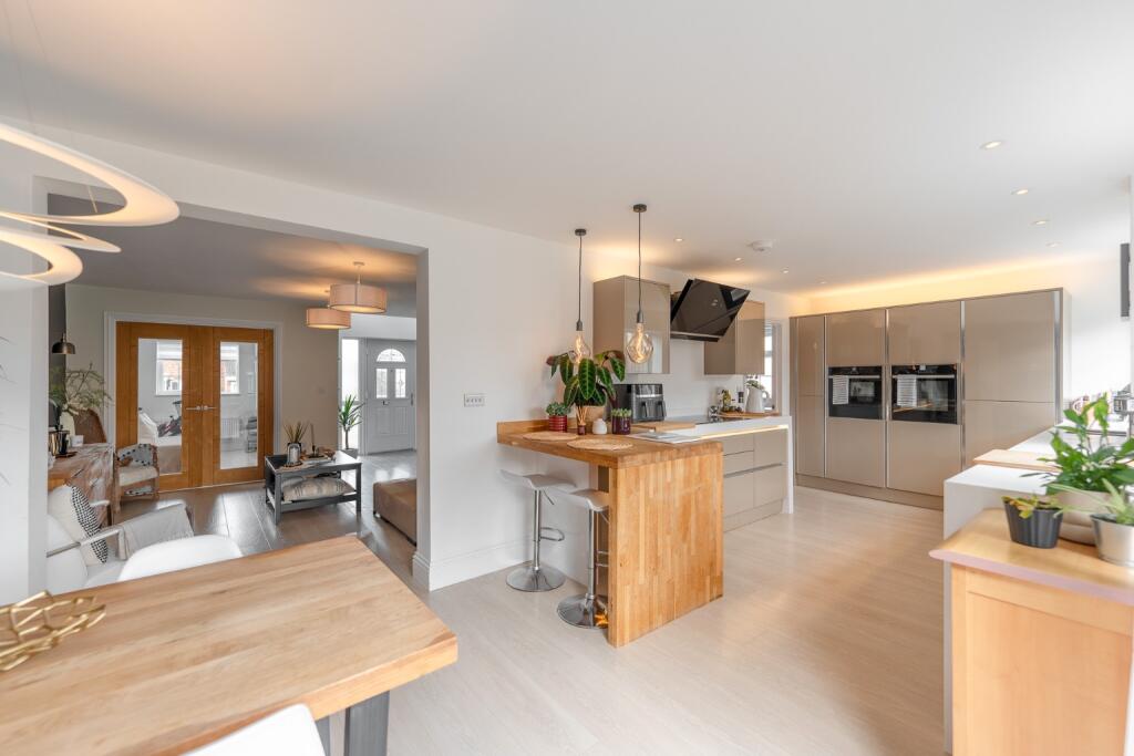 Main image of property: Philip Gardens, Eynesbury, St. Neots, Cambridgeshire, PE19 2QJ