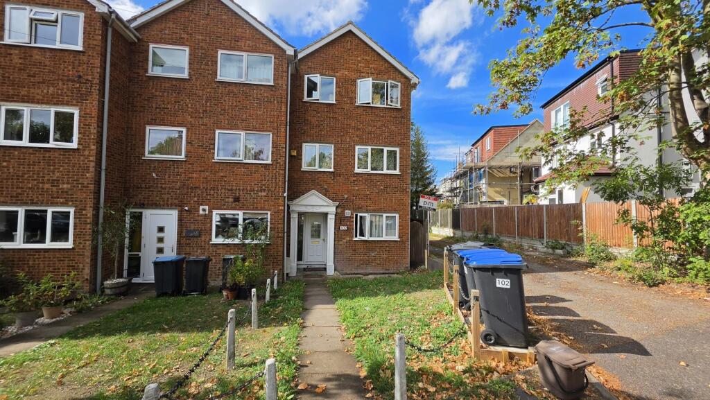 Main image of property: Linden Way, London, N14