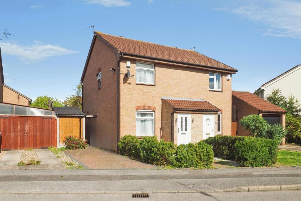 Main image of property: Dean Close, Wollaton, Nottingham, NG8