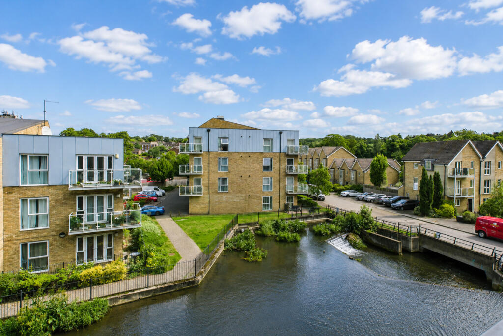 Main image of property: Dickinson House, Hemel Hempstead, HP3