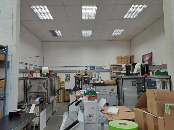 Photo 10