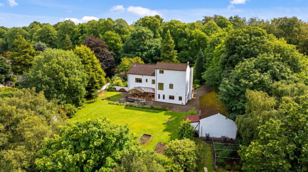Main image of property: Clara Drive, Calverley, Pudsey, West Yorkshire, LS28