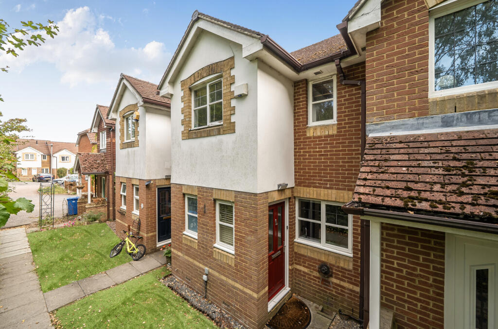 Main image of property: Francis Gardens, Warfield, Bracknell, Berkshire, RG42