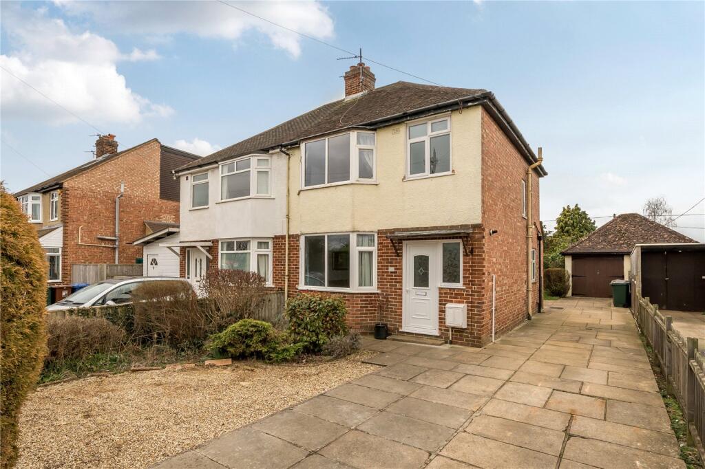 Main image of property: Woodstock Road, Yarnton, Kidlington, OX5