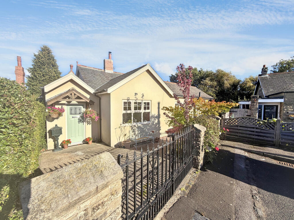 Main image of property: The Avenue, Rowlands Gill, Tyne and Wear, NE39 1QB