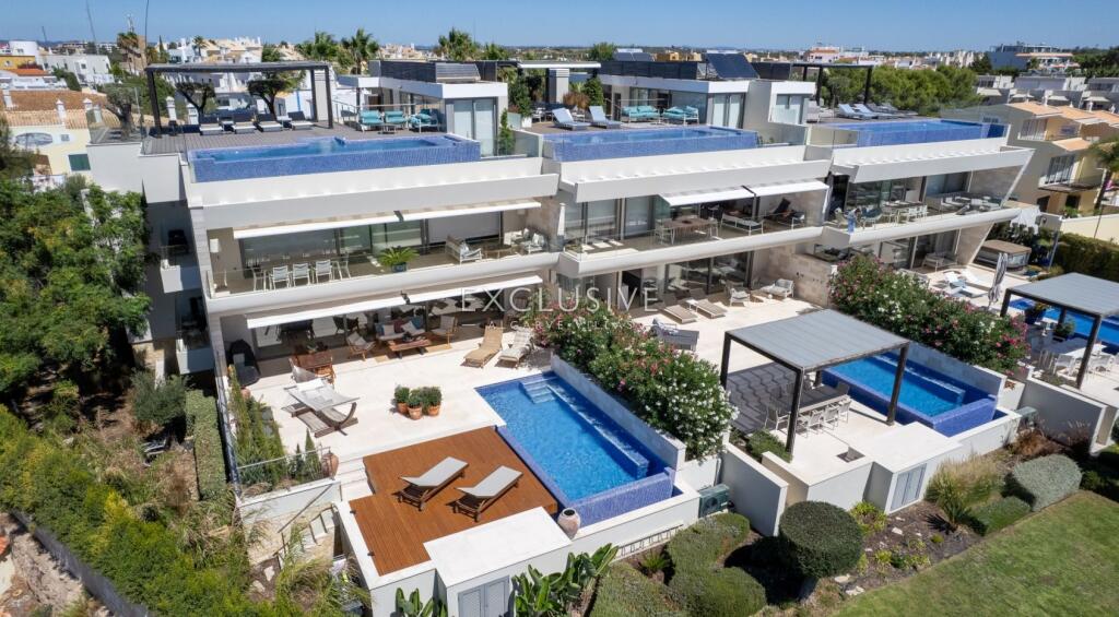 Main image of property: Algarve, Ferragudo