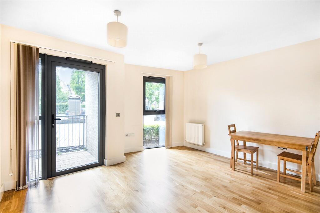 Main image of property: Green Lanes Walk, Manor House, London, N4