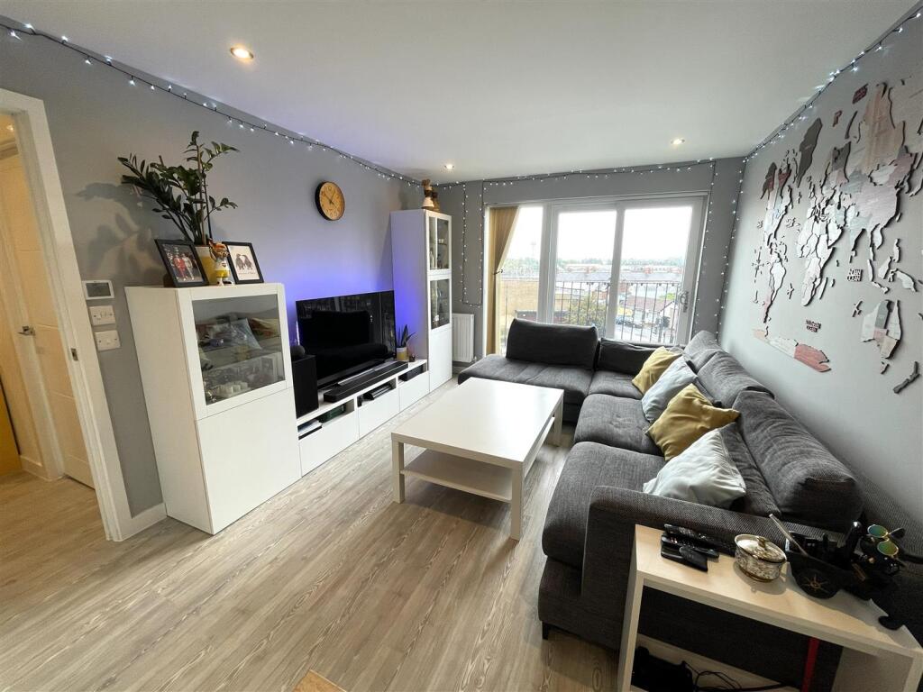 Main image of property: Talbot Road, Stretford, Manchester, M32