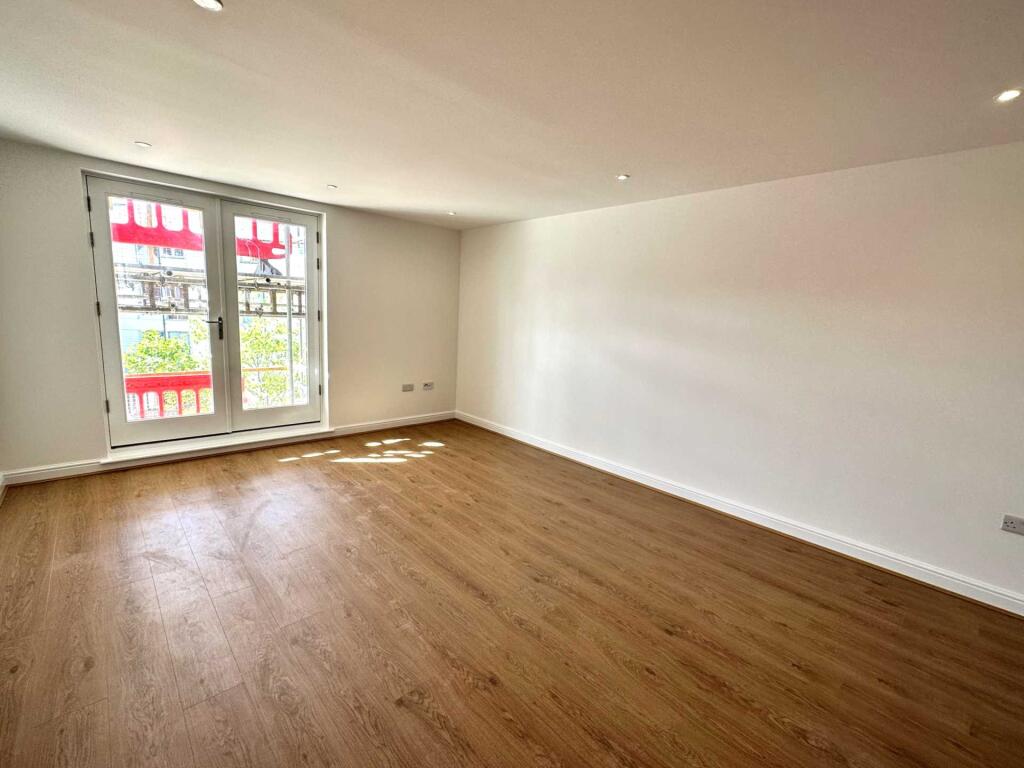 Main image of property: Great Stour Mews, Canterbury