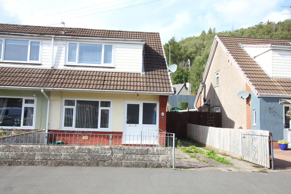 Main image of property: Glyn Bedw, Cwm Las Estate, Llanbradach, Caerphilly, CF83 3PG
