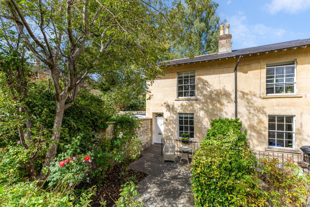 Main image of property: Worcester Villas, Bath, BA1