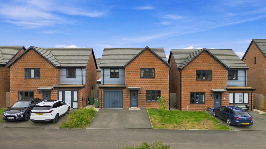 Main image of property: Clos Yr Onnen, Capel Llanilltern, CF5 6GP