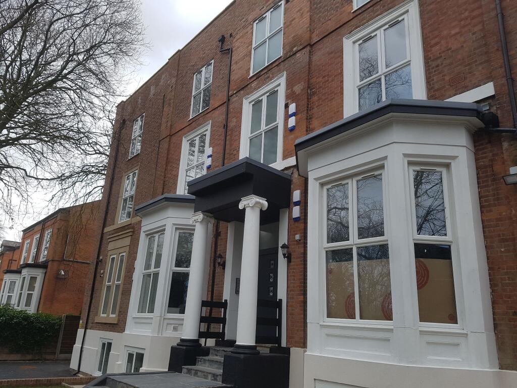 Main image of property: Flat 4 7, Wynnstay Grove, Manchester, M14