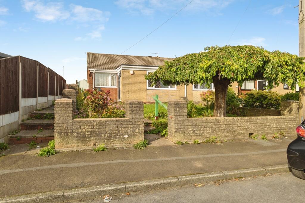 Main image of property: Vicarage Drive, Dukinfield, Greater Manchester, SK16