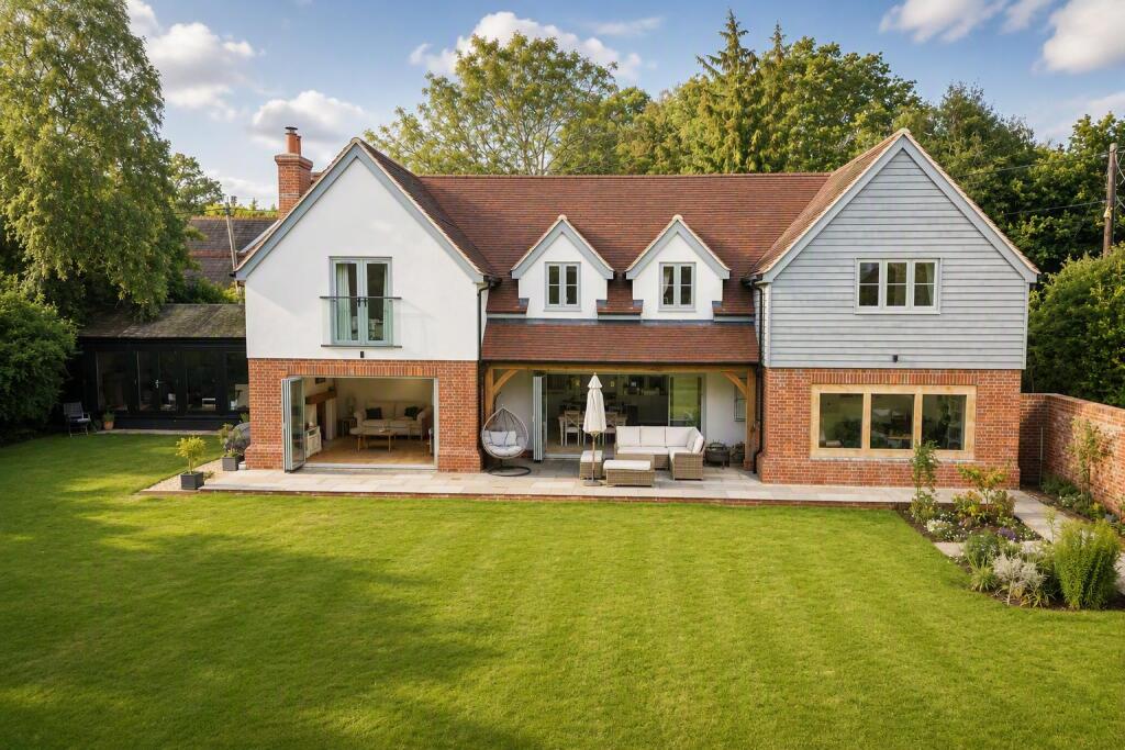 Main image of property: Kingwood Common, Kingwood, Henley-on-Thames, Oxfordshire RG9