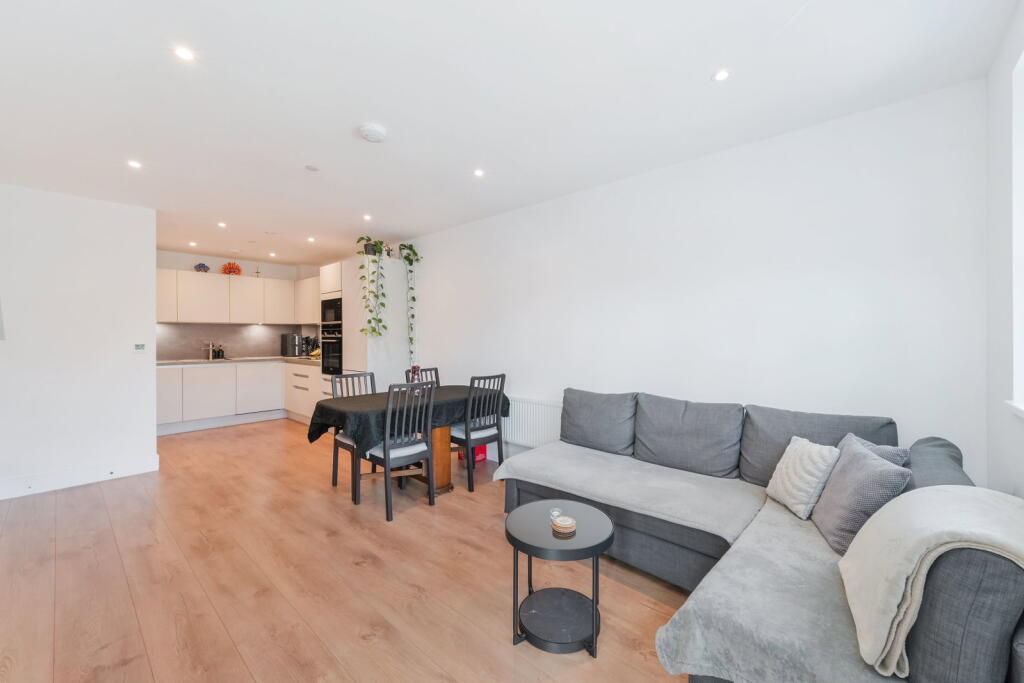 Main image of property: 2 Eden Place, Oxted, RH8 0GN