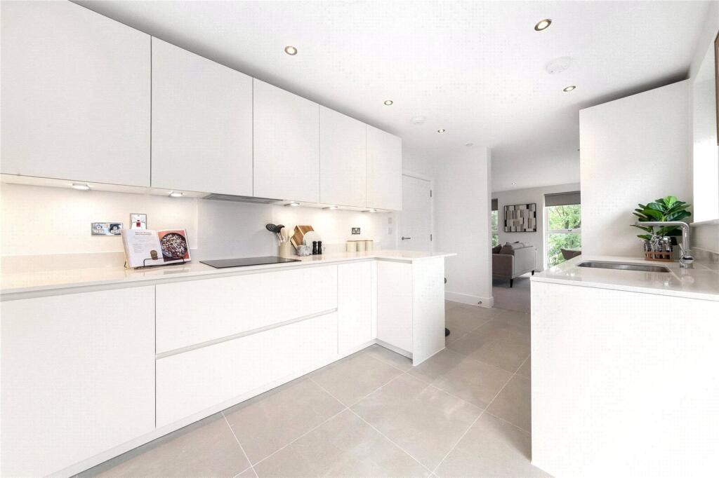 Main image of property: Eldon Park, South Norwood, SE25