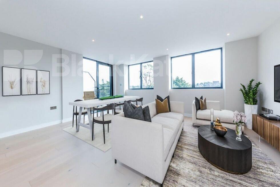 Main image of property: Tottenham Lane, Crouch End N8 