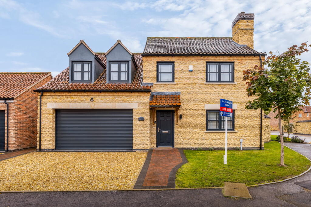 Main image of property: Cleveland Avenue, North Hykeham, LN6 9TH
