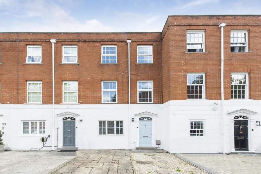 Main image of property: Sussex Gardens, Highgate, N6