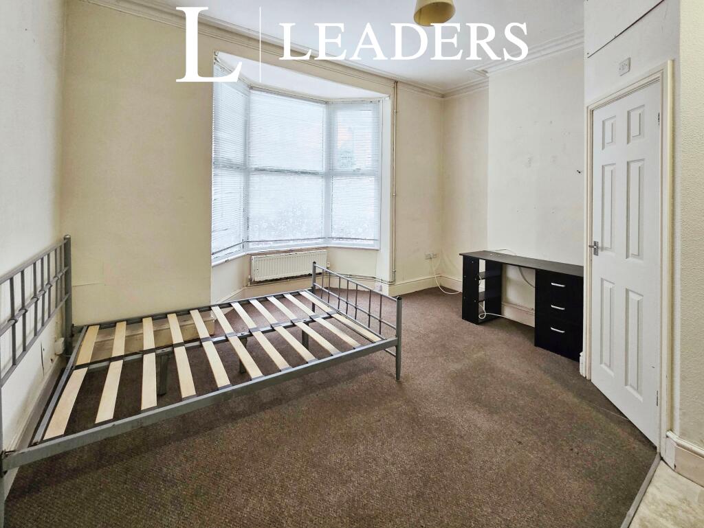 Main image of property: West Parade, Lincoln, Lincolnshire, LN1