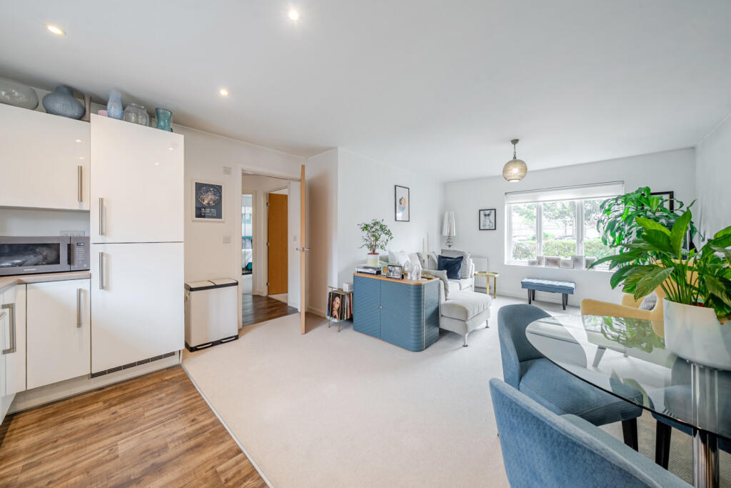 Main image of property: Oaktree Gardens, London