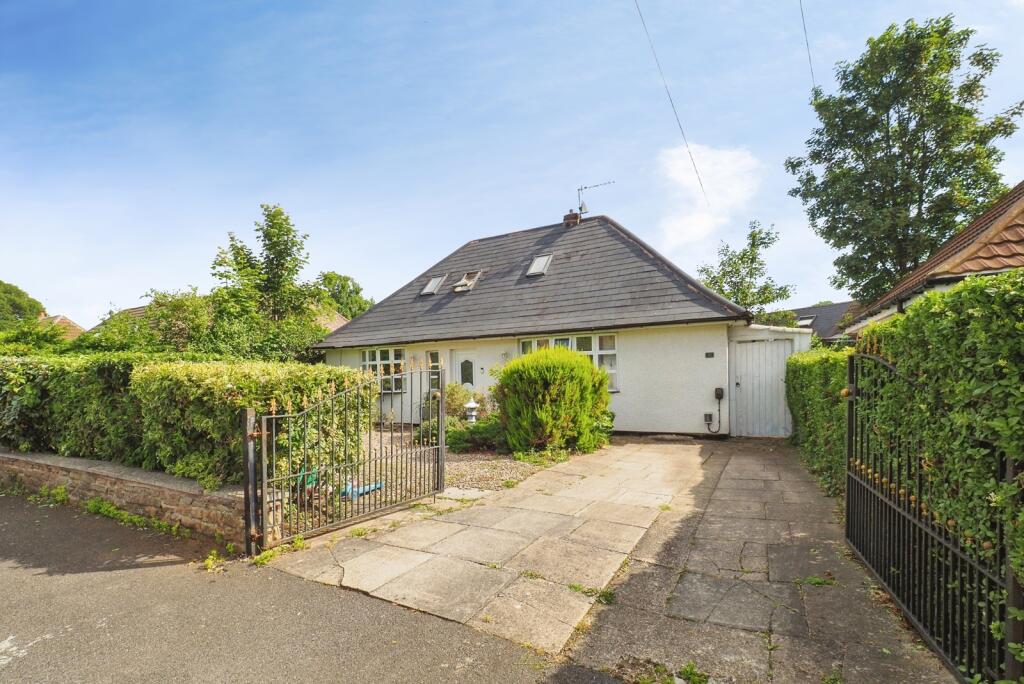 Main image of property: Scalford Drive, Wollaton, Nottingham, NG8