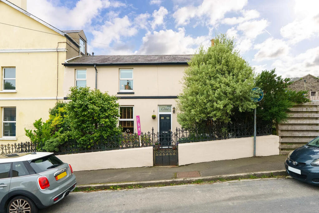 Main image of property: 1, Queens Road, Onchan