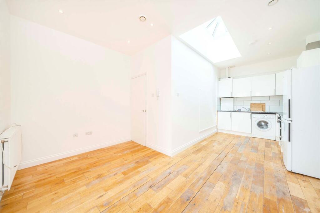 Main image of property: High Street, Acton